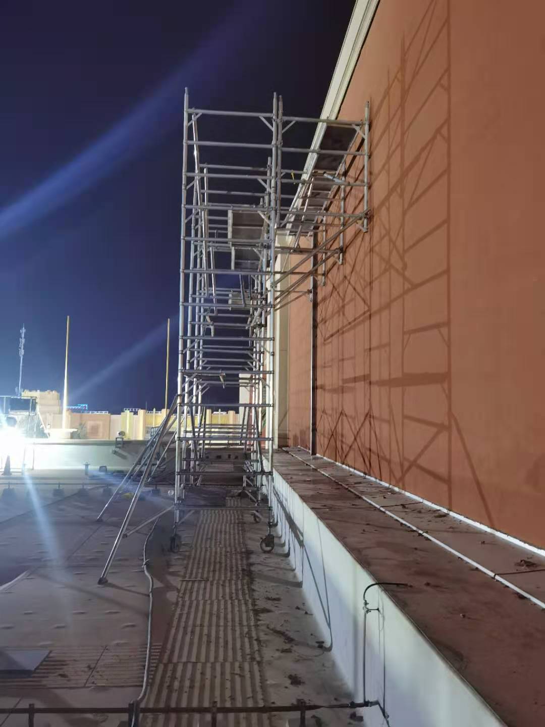 外探架-环球新尚